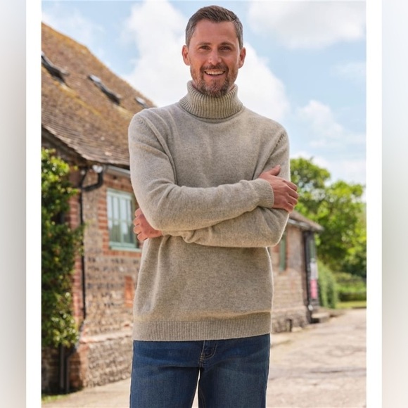 Wool Overs oatmeal 100% lambswool turtleneck sweater size medium - Picture 1 of 7